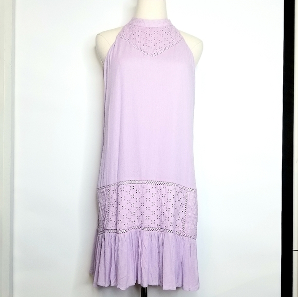 New Francesca's  Lavander Lilac Eyelet Lace Trapeze Halter Medium Short Dress - Picture 1 of 12